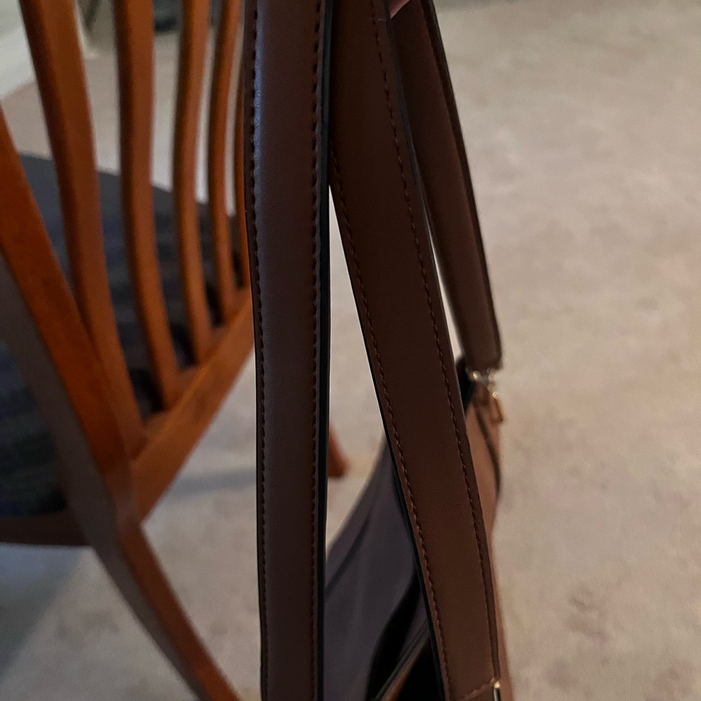Calvin Klein NWOT Brown 3 Compartment With Outside pocket - Picture 10 of 12